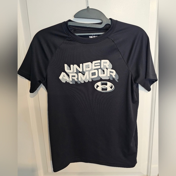 Bundle (2) Under Armour Short & Tee Shirts Sz YMD - Picture 2 of 11